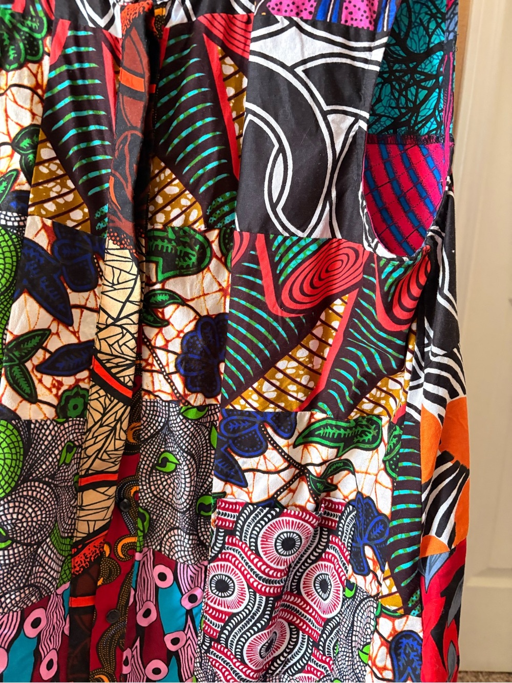 Beautifully vibrant Zuri sleeveless Medium - Picture 2 of 5